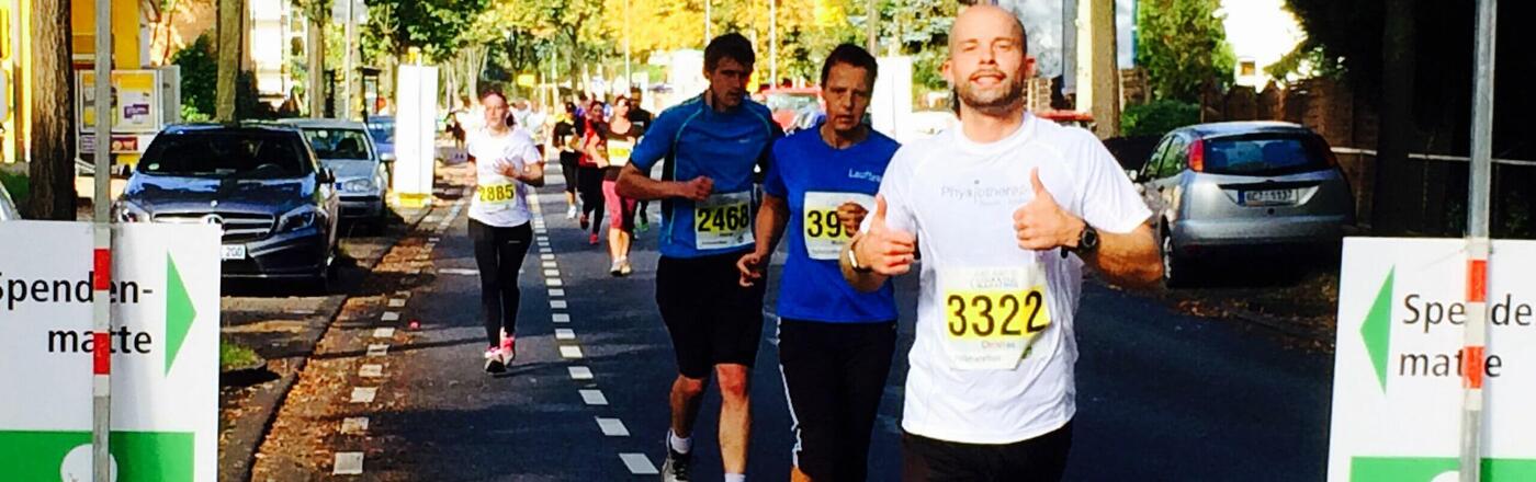 Unsere Spendenmatte beim Kassel Marathon