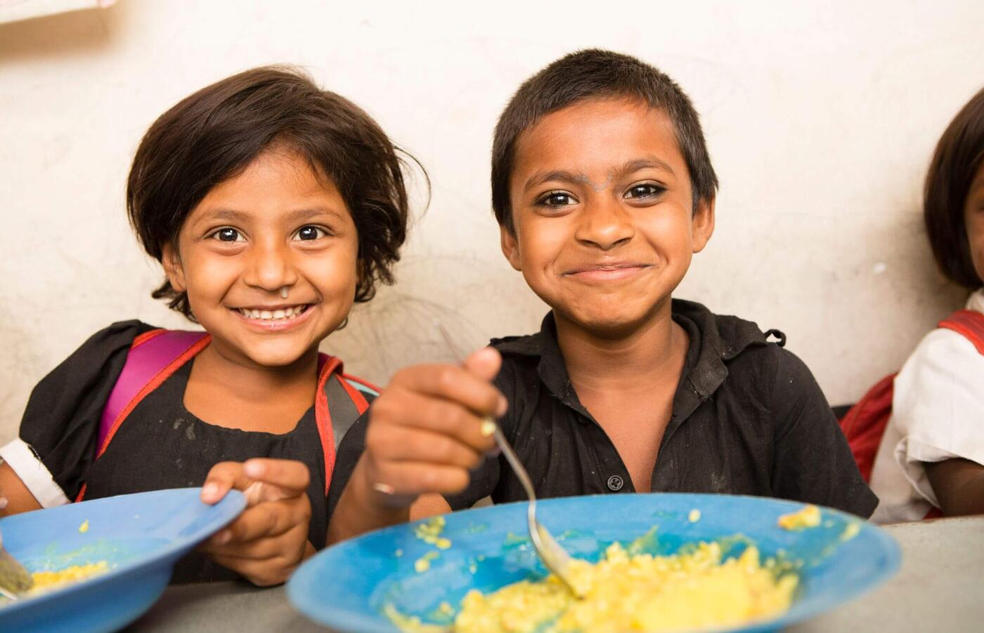 Unterstützen Sie Kinder mit Lebensmitteln