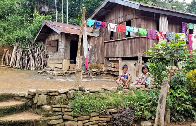 Hilfe auf den Philippinen auf dem Land