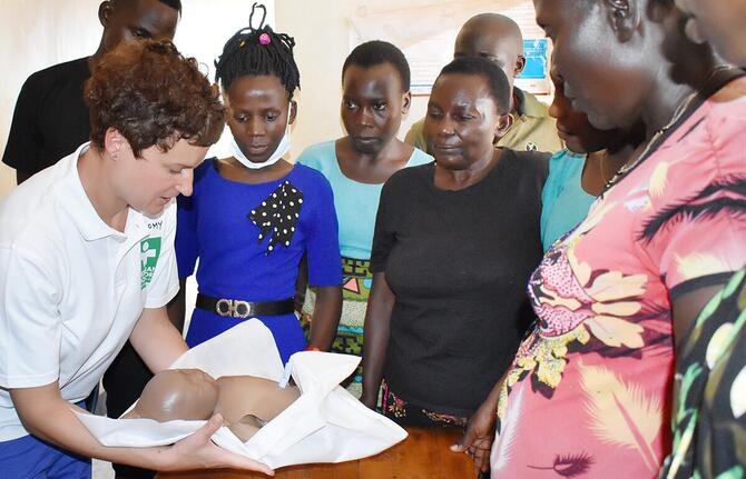 Medizinische Hilfe für Familien in Uganda
