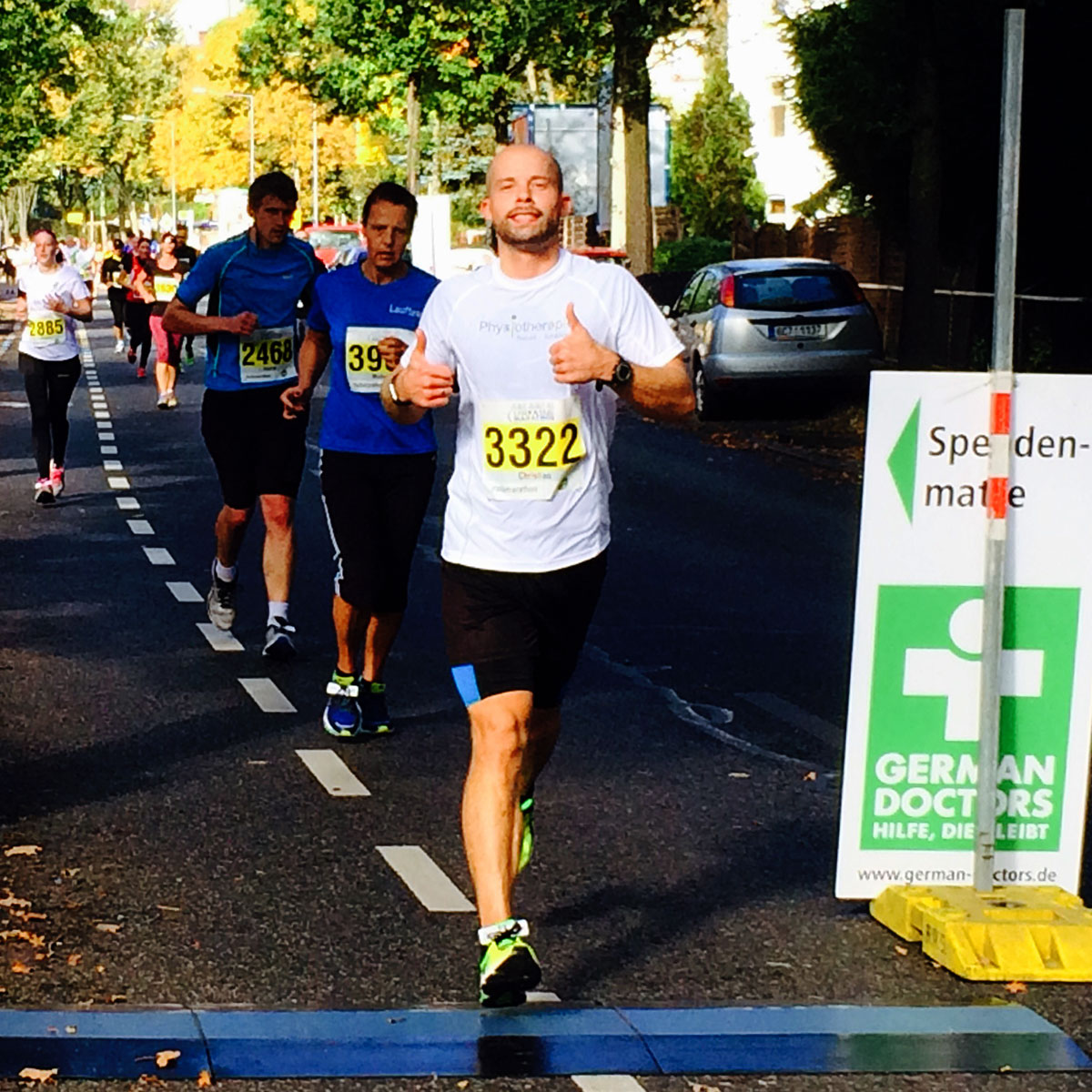 Unsere Spendenmatte beim Kassel Marathon Unsere Spendenmatte beim Kassel Marathon